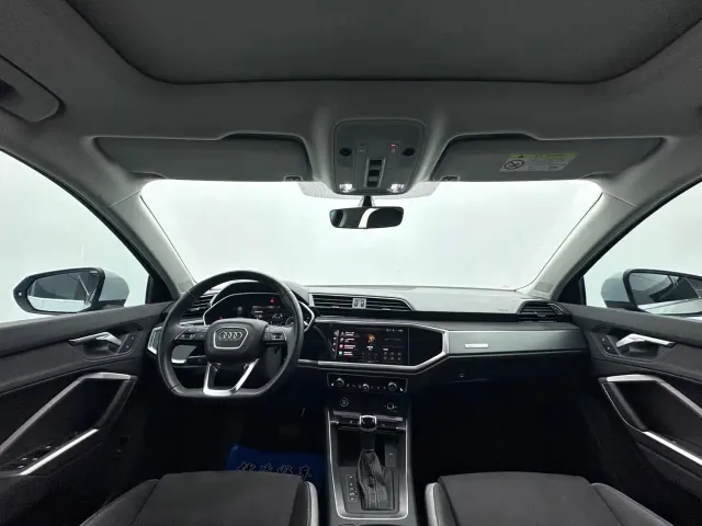 Audi Q3 — Фото автомобиля 11