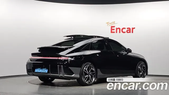 Hyundai Ioniq 6 — Фото автомобиля 2