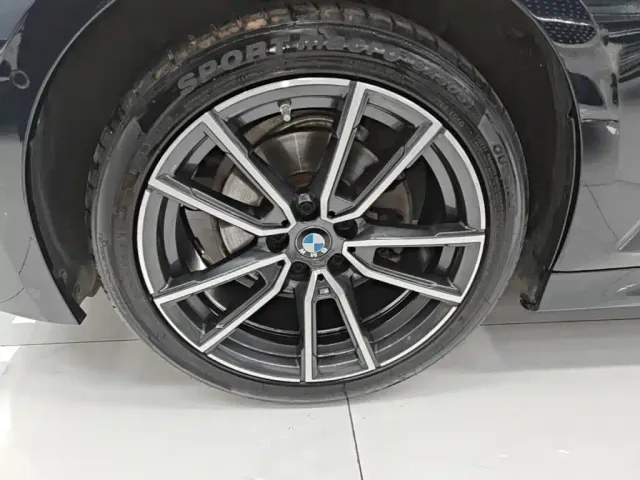 BMW 3 Series — Фото автомобиля 22