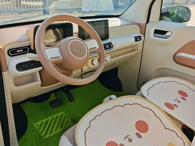 Wuling Hongguang Mini EV — Фото автомобиля 4