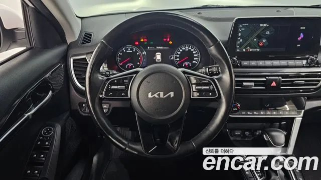 Kia Seltos — Фото автомобиля 13