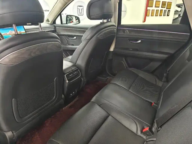 Aito M5 — Фото автомобиля 12