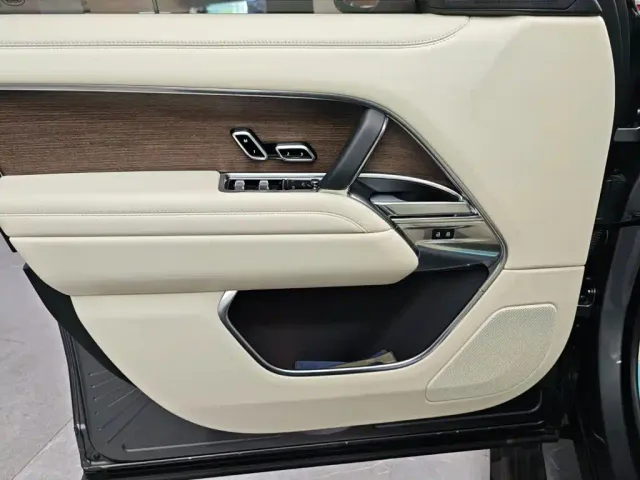 Land Rover Range Rover — Фото автомобиля 5