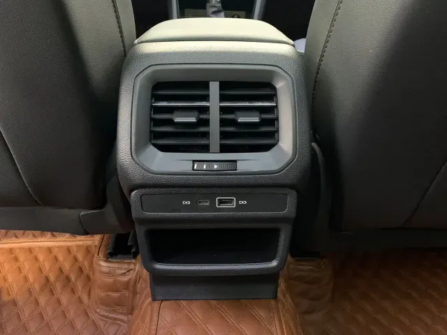 Volkswagen Tharu — Фото автомобиля 14