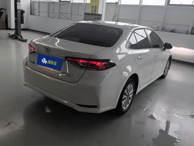 Toyota Corolla — Фото автомобиля 3