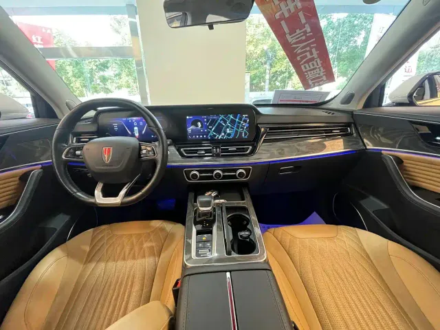 Hongqi HS5 — Фото автомобиля 10