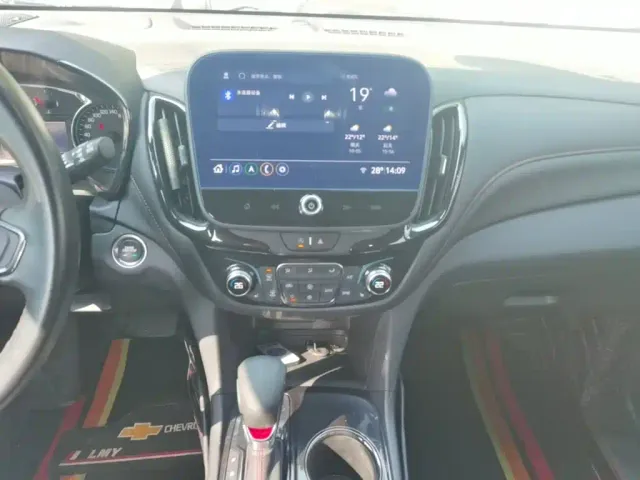 Chevrolet Equinox — Фото автомобиля 9