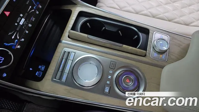 Genesis GV80 — Фото автомобиля 12