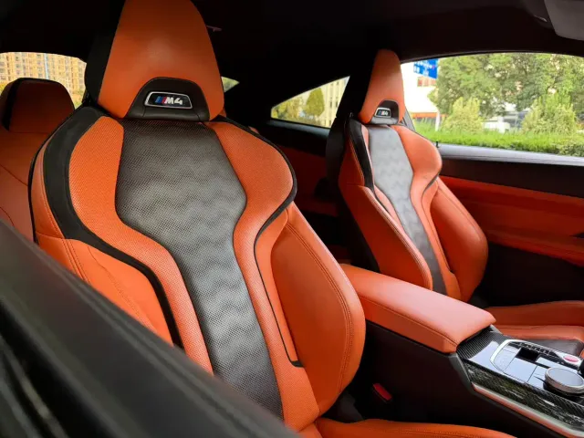 BMW M4 — Фото автомобиля 9