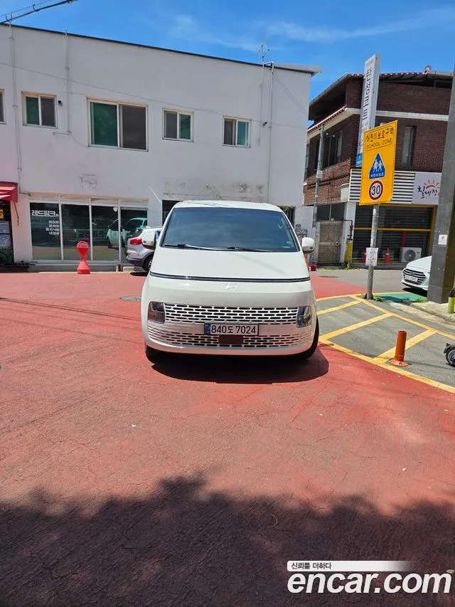 Hyundai Staria — Фото автомобиля 2