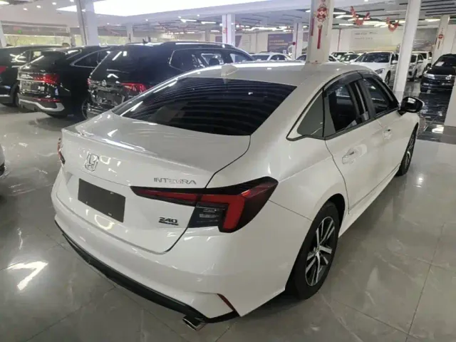 Honda Integra 2023 240TURBO CVT Leading Edition — Фото автомобиля 6