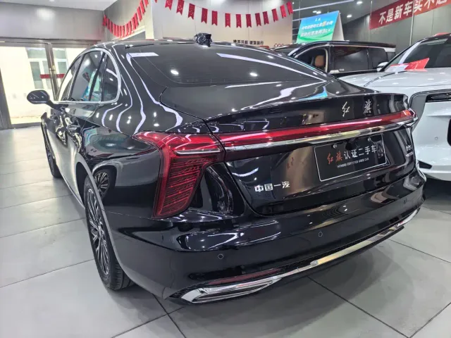 Hongqi H5 — Фото автомобиля 6