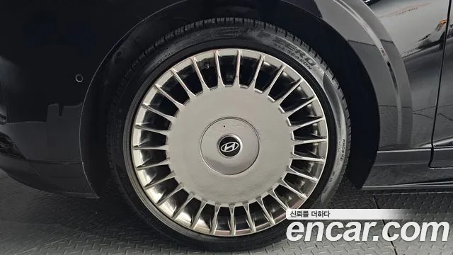 Hyundai Grandeur Grandeur (GN7) 3.5 Бензин 2WD — Фото автомобиля 4