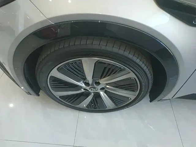 Toyota bZ5 — Фото автомобиля 22