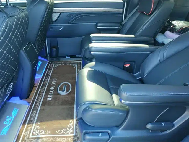 GAC Trumpchi M8 — Фото автомобиля 11