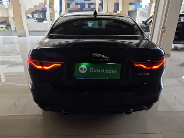 Jaguar XEL — Фото автомобиля 5