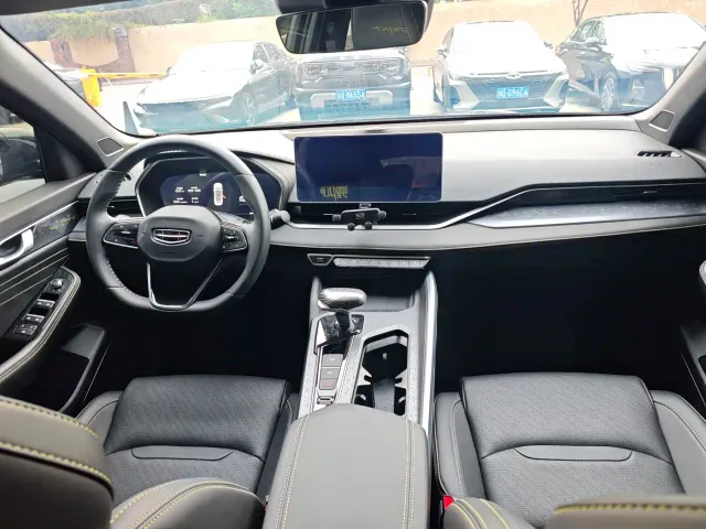 Geely Xingrui — Фото автомобиля 8