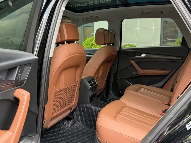 Audi Q5L — Фото автомобиля 9