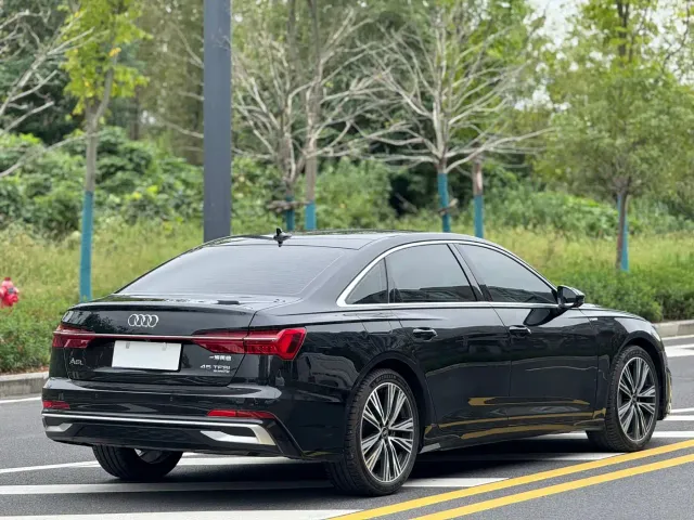 Audi A6L — Фото автомобиля 8