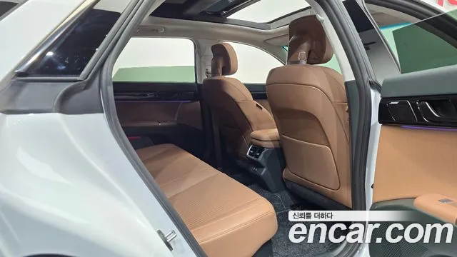 Hyundai Grandeur GN7 — Фото автомобиля 16