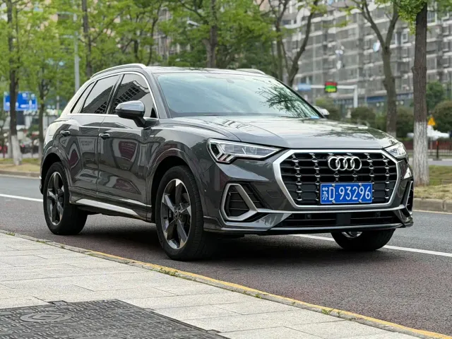 Audi Q3 — Фото автомобиля 3