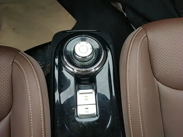 Wuling Bingo — Фото автомобиля 13