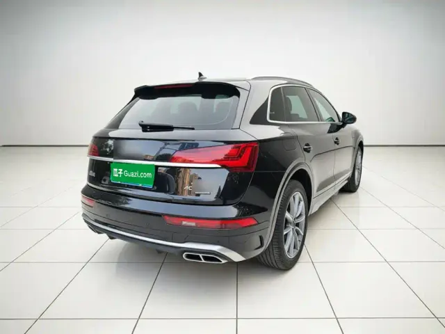 Audi Q5L — Фото автомобиля 6