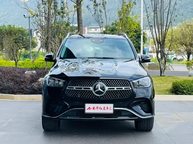 Mercedes-Benz GLE-Class — Фото автомобиля 2