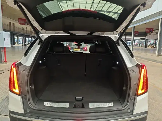 Cadillac XT5 — Фото автомобиля 18