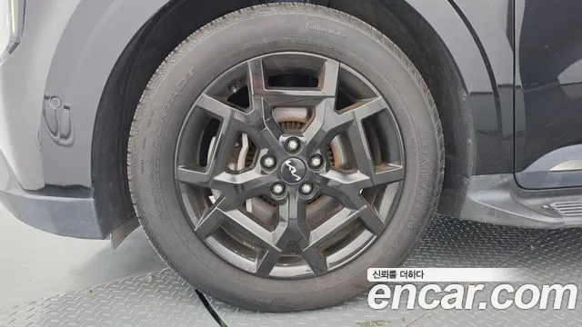 Kia Carnival Generation 4 — Фото автомобиля 5