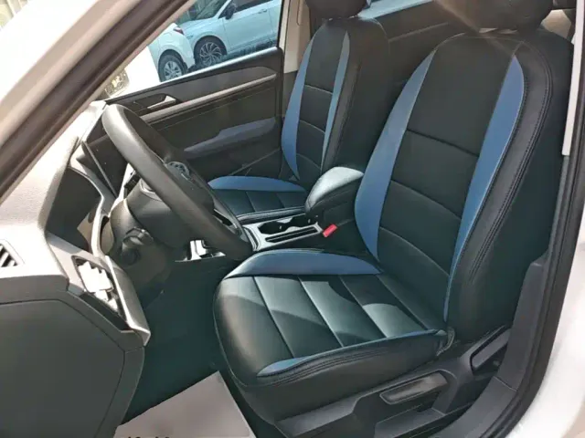 Volkswagen Lavida — Фото автомобиля 14