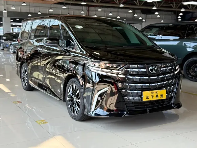 Toyota Alphard — Фото автомобиля 3