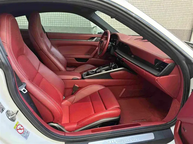 Porsche 911 — Фото автомобиля 6