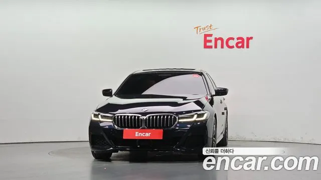 BMW 5 Series G30 — Фото автомобиля 3