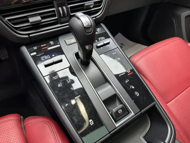 Porsche Macan — Фото автомобиля 17