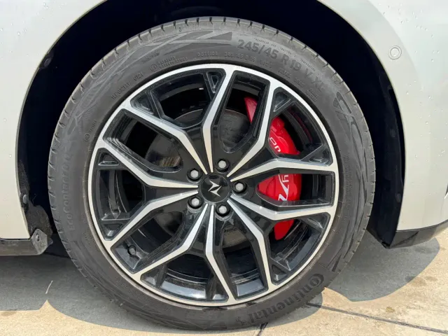 Dongfeng eπ 007 — Фото автомобиля 15
