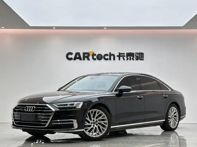 Фотография автомобиля — Audi A8