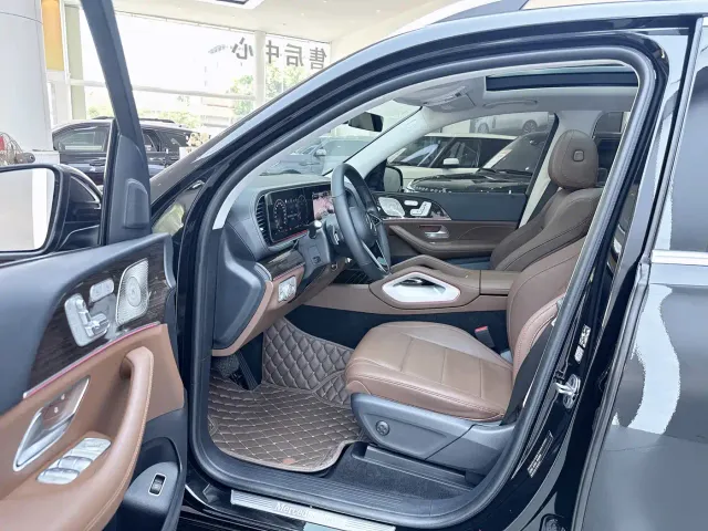 Mercedes-Benz GLE-Class — Фото автомобиля 14