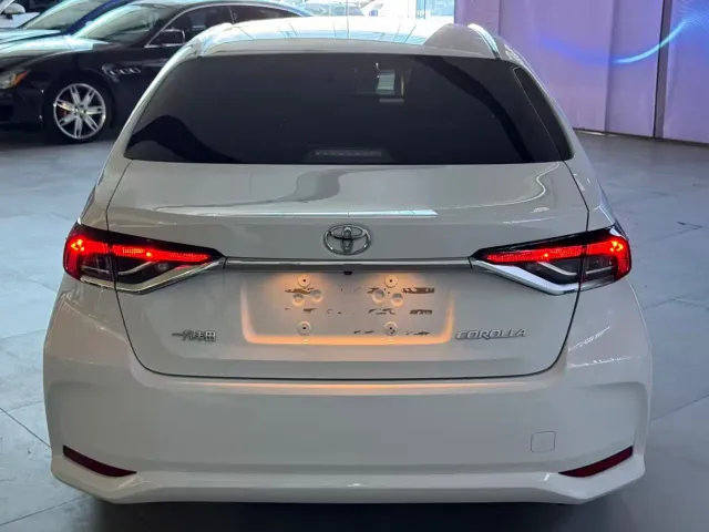 Toyota Corolla — Фото автомобиля 4
