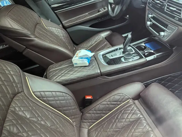 BMW 7 Series — Фото автомобиля 6