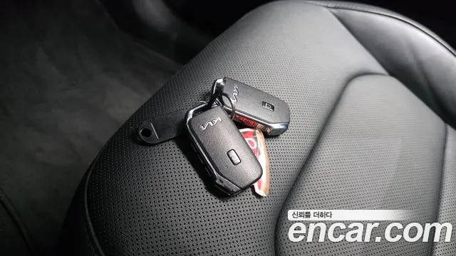 Kia Niro New — Фото автомобиля 28