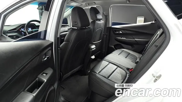 Chevrolet Bolt EV — Фото автомобиля 11