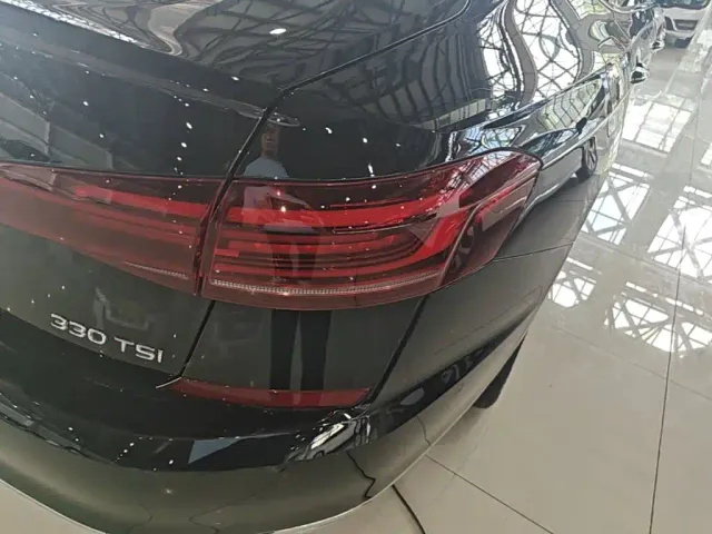 Volkswagen Passat — Фото автомобиля 7