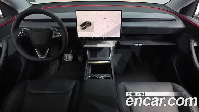 Tesla Model Y — Фото автомобиля 2