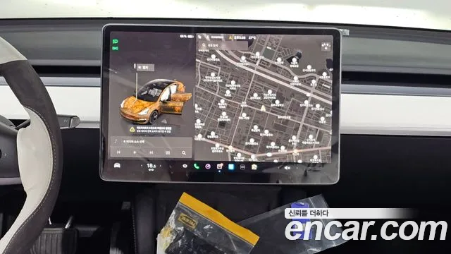 Tesla Model 3 — Фото автомобиля 5
