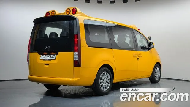 Hyundai Staria — Фото автомобиля 2