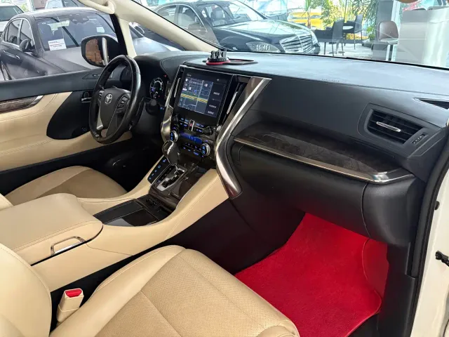 Toyota Vellfire — Фото автомобиля 20