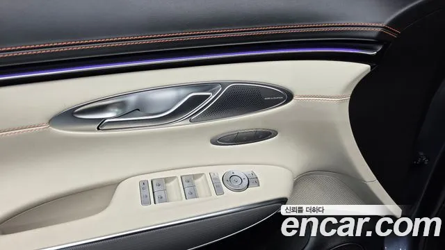 Genesis GV70 — Фото автомобиля 27