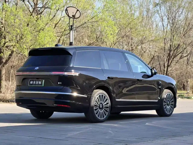 Nio ES8 — Фото автомобиля 5