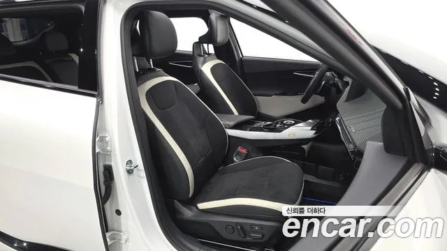 Kia EV6 — Фото автомобиля 16